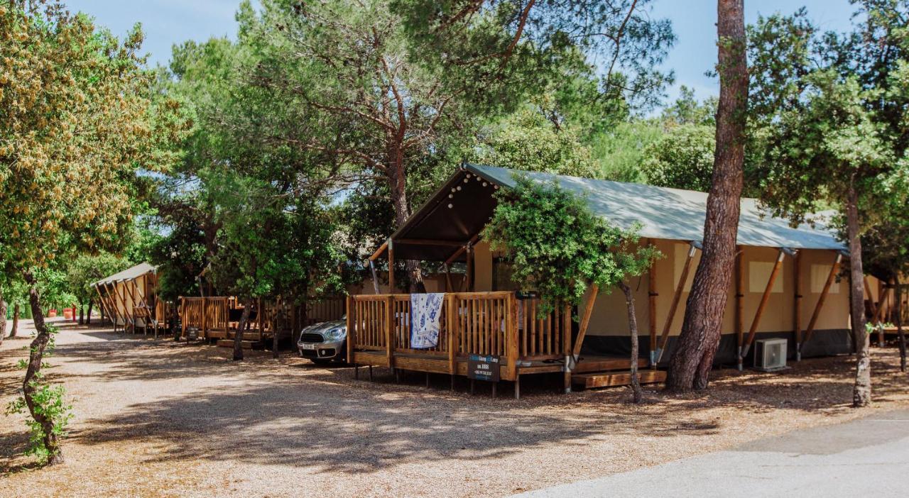 Glamping Beach Soline Биоград-на-Мору Экстерьер фото