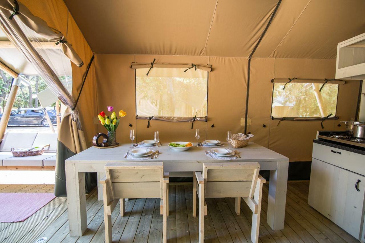 Glamping Beach Soline Биоград-на-Мору Экстерьер фото